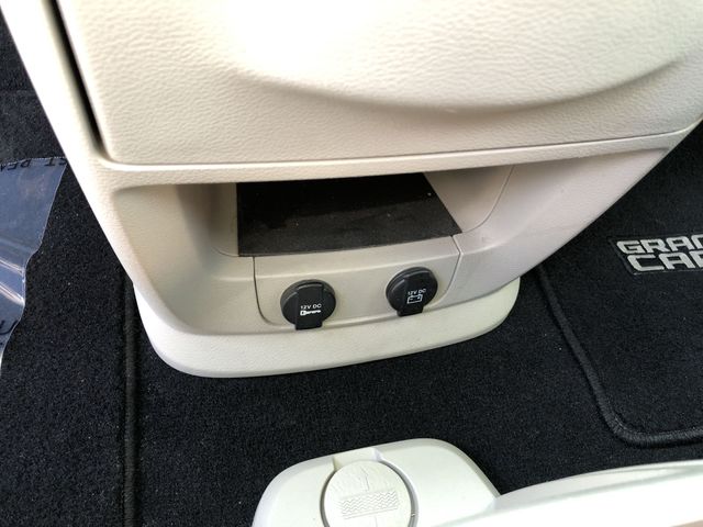 Thumbnail: 2012 Dodge Grand Caravan - 26