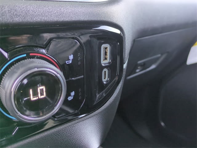 Thumbnail: 2023 Chevrolet Silverado 1500 - 34