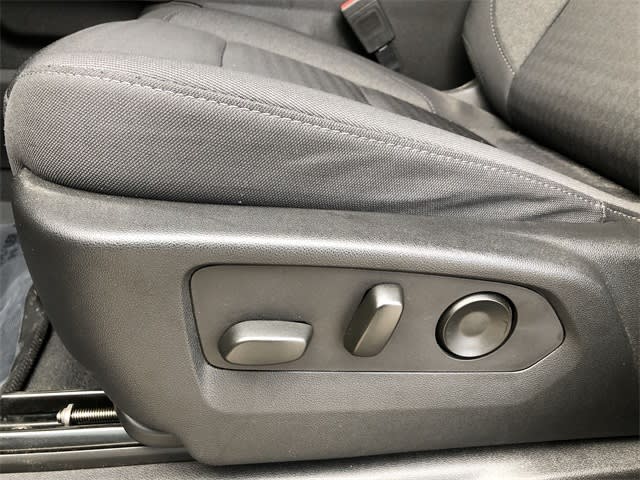 Thumbnail: 2023 Chevrolet Silverado 1500 - 26