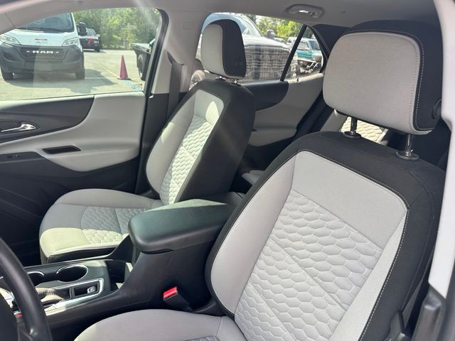 Thumbnail: 2021 Chevrolet Equinox - 5