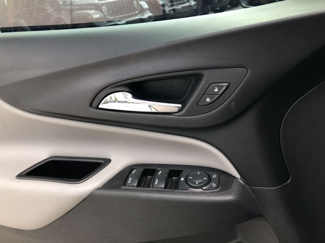 Thumbnail: 2021 Chevrolet Equinox - 33