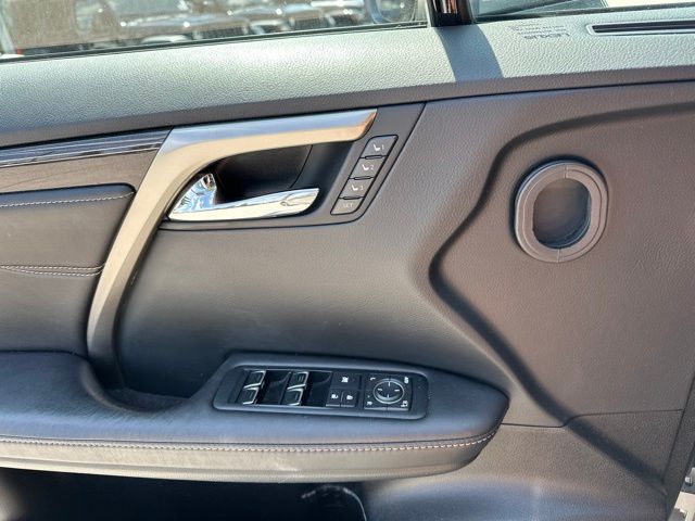 Thumbnail: 2017 Lexus RX - 16
