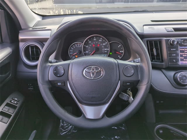 Thumbnail: 2016 Toyota RAV4 - 12
