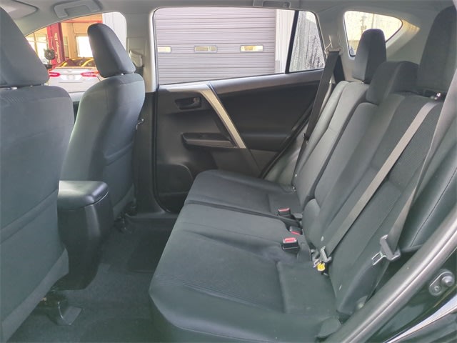 Thumbnail: 2016 Toyota RAV4 - 28