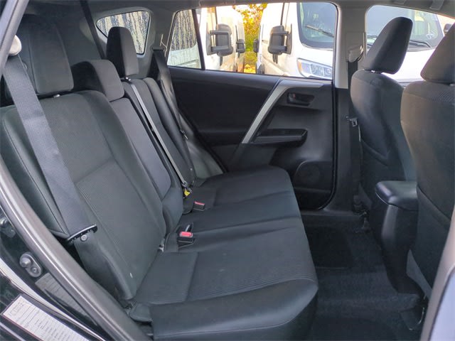 Thumbnail: 2016 Toyota RAV4 - 29