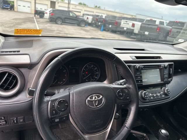 Thumbnail: 2018 Toyota RAV4 - 2