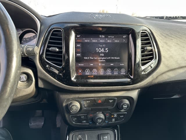 Thumbnail: 2020 Jeep Compass - 8