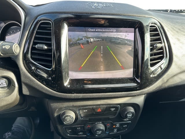 Thumbnail: 2020 Jeep Compass - 11