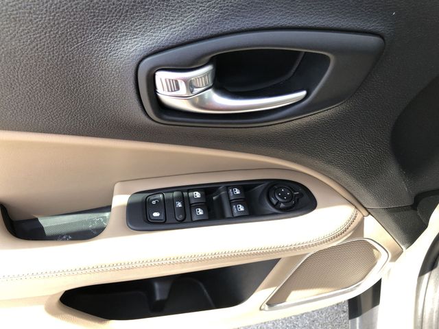Thumbnail: 2019 Jeep Compass - 30
