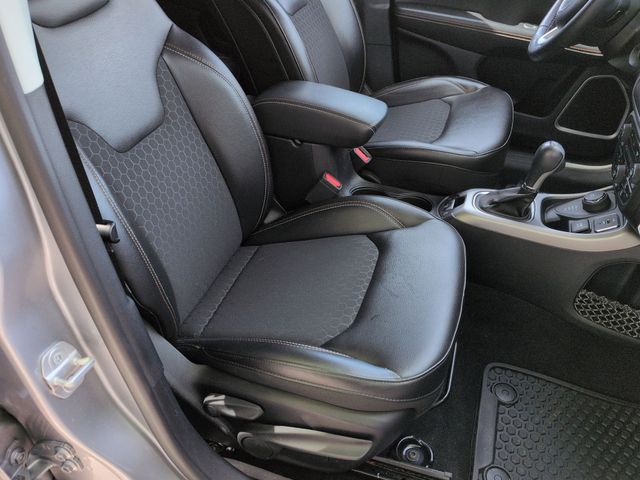 Thumbnail: 2018 Jeep Compass - 11