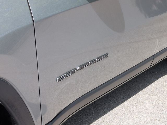 Thumbnail: 2018 Jeep Compass - 7