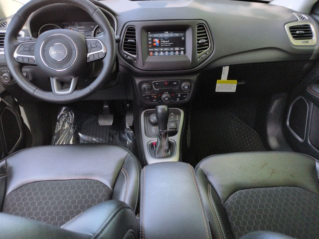 Thumbnail: 2018 Jeep Compass - 9