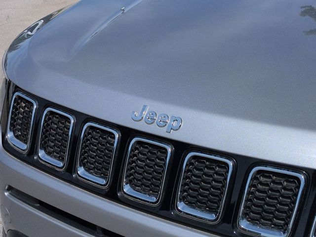 Thumbnail: 2018 Jeep Compass - 25