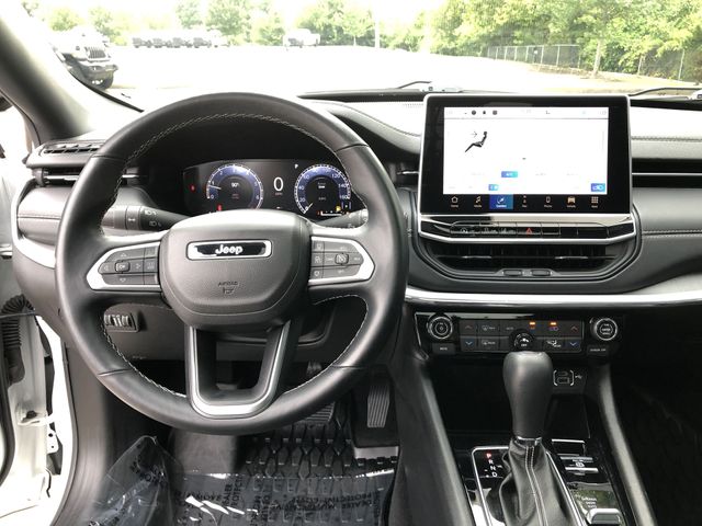 Thumbnail: 2022 Jeep Compass - 28