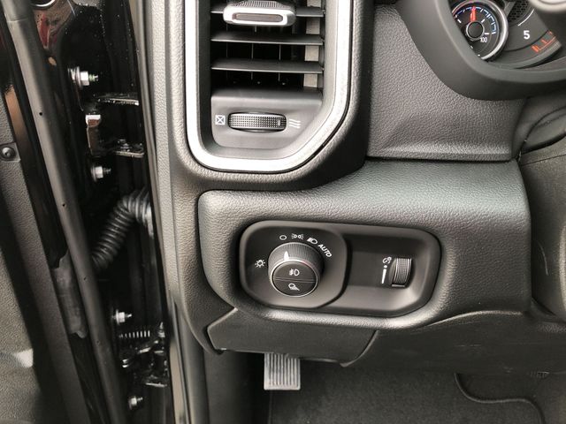 Thumbnail: 2026 RAM 3500 - 35