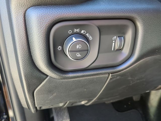 Thumbnail: 2026 RAM 3500 - 27