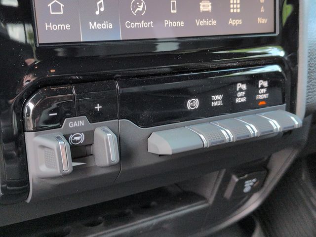 Thumbnail: 2026 RAM 3500 - 39
