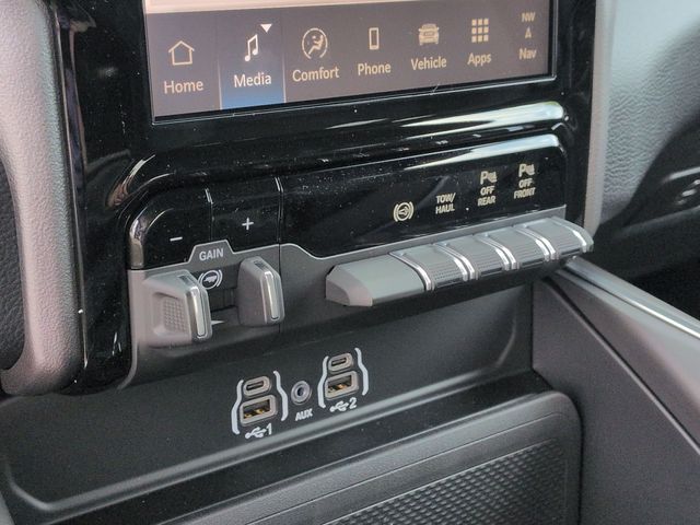 Thumbnail: 2026 RAM 3500 - 40