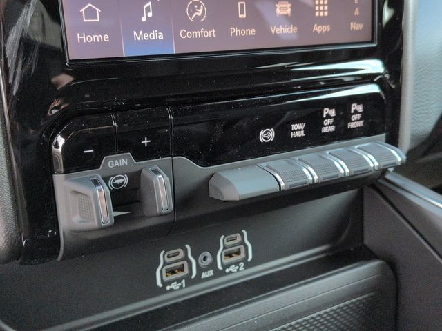 Thumbnail: 2026 RAM 3500 - 39