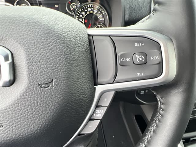 2024 RAM 3500 Big Horn 37