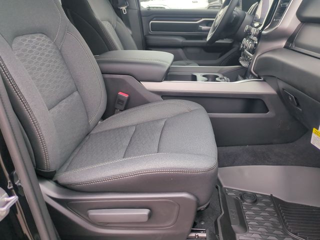Thumbnail: 2026 RAM 1500 - 10