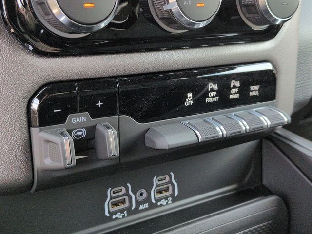 Thumbnail: 2026 RAM 1500 - 39