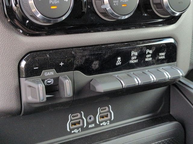 Thumbnail: 2026 RAM 1500 - 38