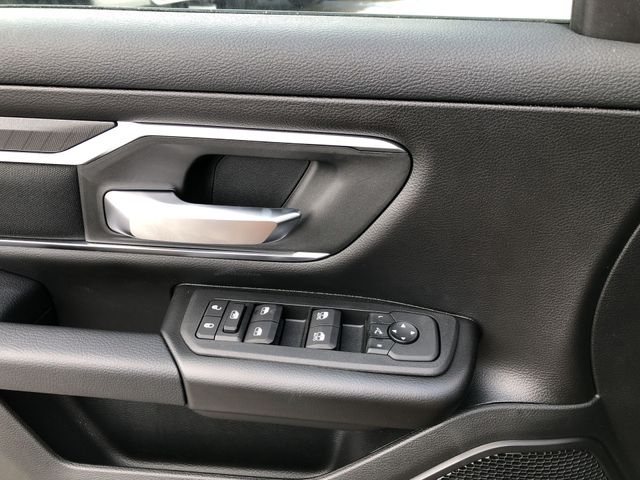 Thumbnail: 2026 RAM 1500 - 28