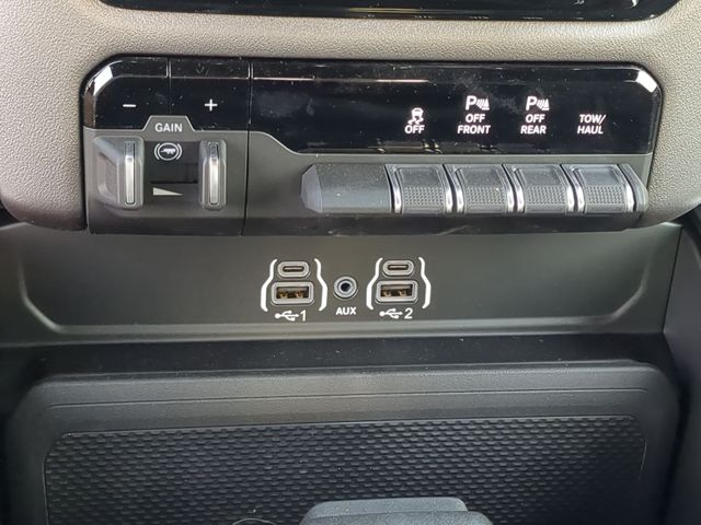 Thumbnail: 2026 RAM 1500 - 33