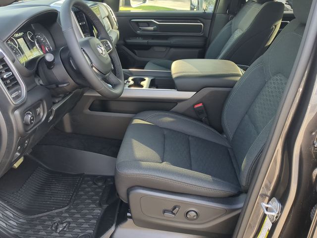 Thumbnail: 2026 RAM 1500 - 9