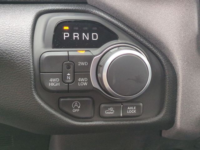 Thumbnail: 2026 RAM 1500 - 33