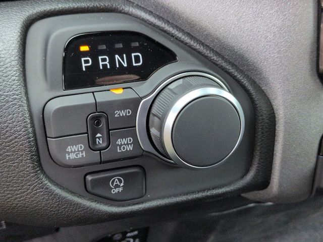 Thumbnail: 2026 RAM 1500 - 35