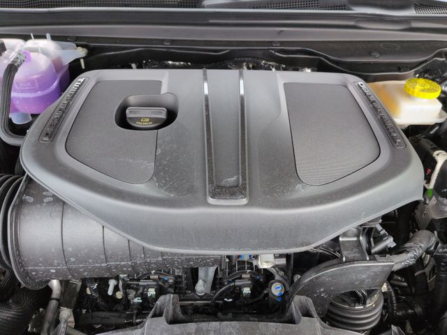 Thumbnail: 2026 RAM 1500 - 9