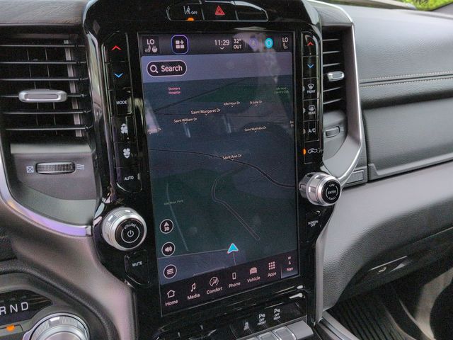 Thumbnail: 2026 RAM 1500 - 33