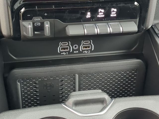 Thumbnail: 2026 RAM 1500 - 33