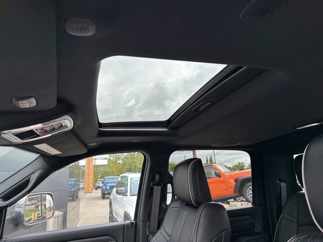 Thumbnail: 2022 RAM 2500 - 10