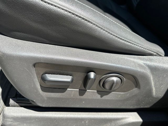 Thumbnail: 2021 Chevrolet Silverado 1500 - 13