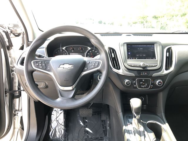 Thumbnail: 2022 Chevrolet Equinox - 8