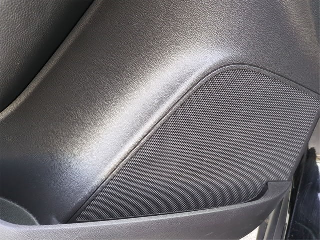 Thumbnail: 2020 Chevrolet Trax - 35