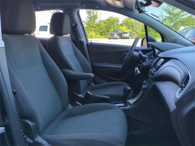 Thumbnail: 2020 Chevrolet Trax - 12