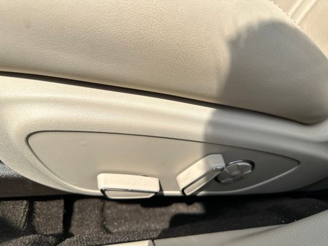 Thumbnail: 2019 Lincoln MKZ - 14