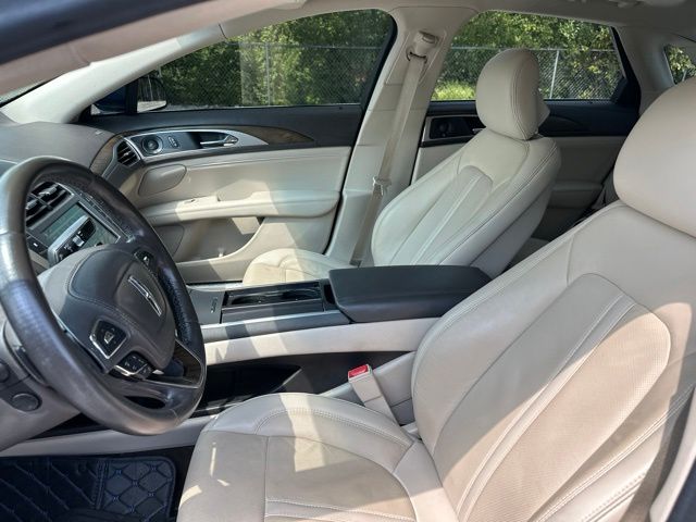 Thumbnail: 2019 Lincoln MKZ - 8