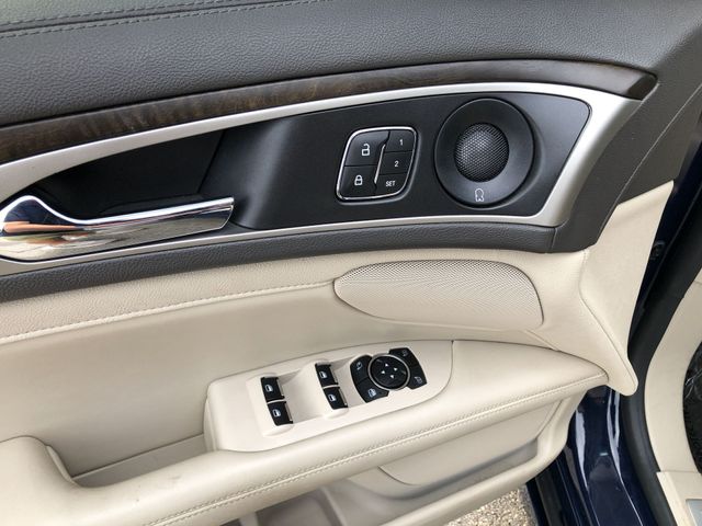 Thumbnail: 2019 Lincoln MKZ - 35