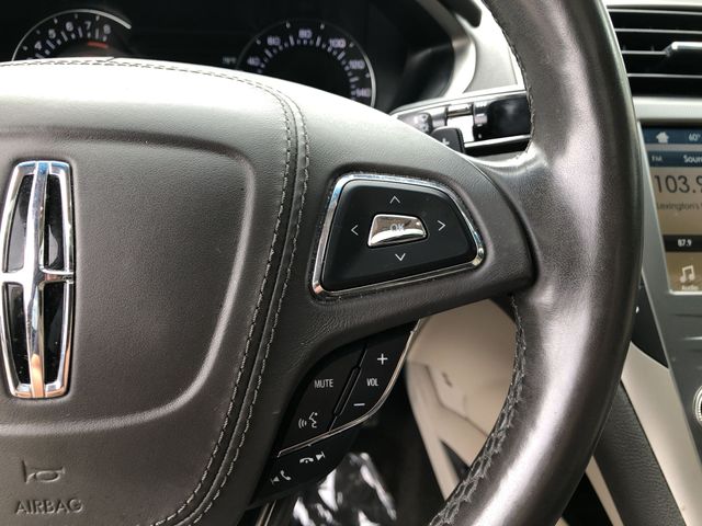 Thumbnail: 2019 Lincoln MKZ - 29