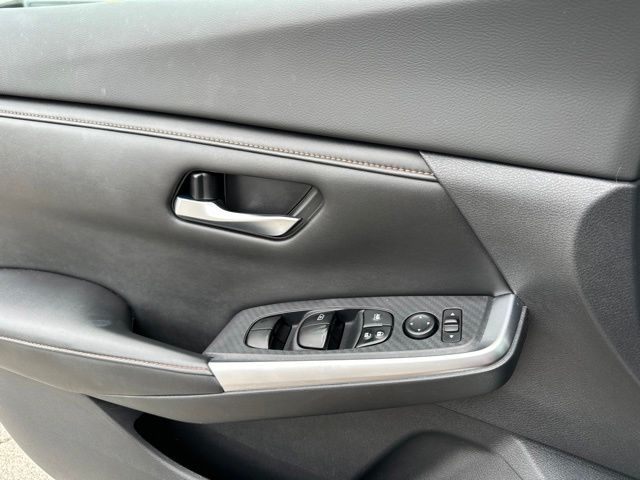 Thumbnail: 2021 Nissan Sentra - 18