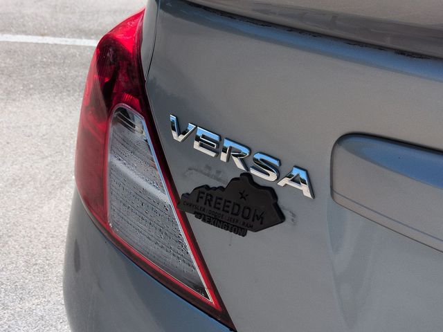 Thumbnail: 2013 Nissan Versa - 22