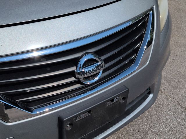 Thumbnail: 2013 Nissan Versa - 21