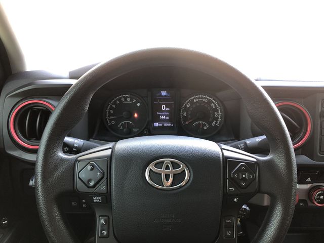 Thumbnail: 2018 Toyota Tacoma - 12