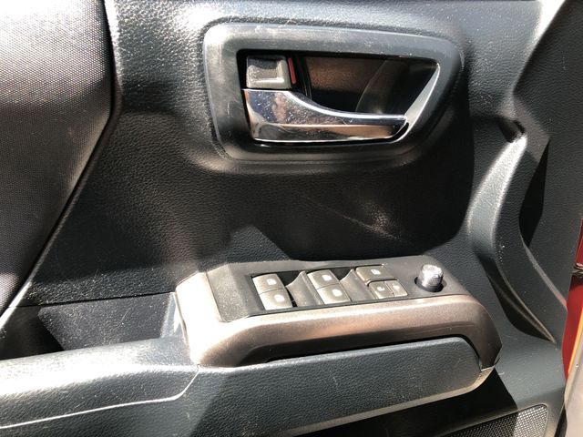 Thumbnail: 2016 Toyota Tacoma - 29