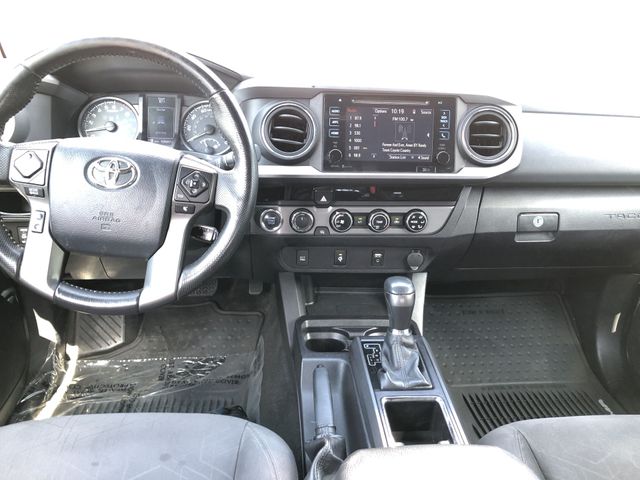 Thumbnail: 2016 Toyota Tacoma - 8